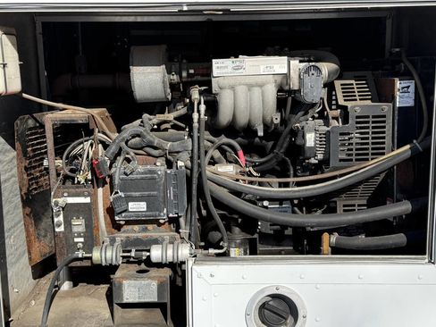 Used 2009 GMC Savana 3500 image 16