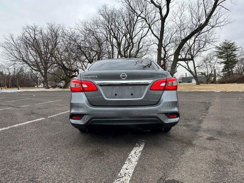 Used 2019 Ford Fiesta SE image 4