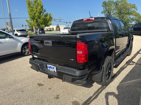 Used 2022 Chevrolet Colorado Z71 w/ Z71 Midnight Edition AWD/4WD image 5