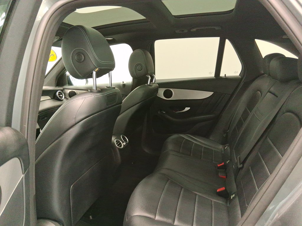 Used 2019 Mercedes-Benz GLC 300 image 7