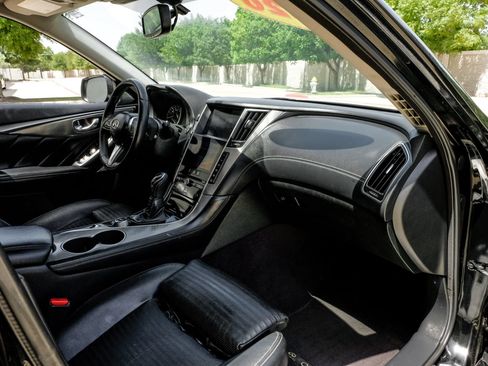 Used 2020 INFINITI Q50 Sport RWD image 17