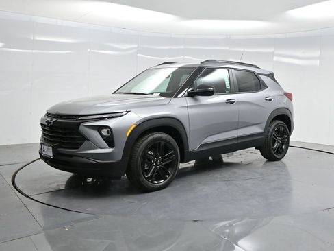 New 2026 Chevrolet TrailBlazer LT w/ Midnight Edition FWD image 74