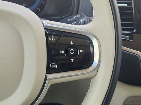 Used 2023 Volvo XC90 B6 Ultimate w/ Protection Package Premier AWD/4WD image 33