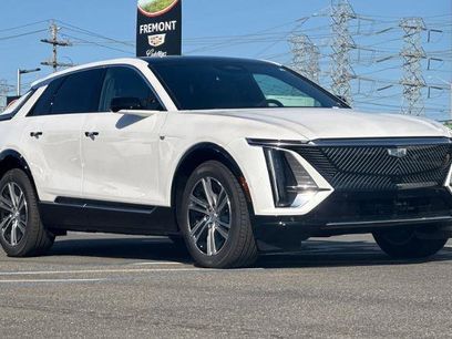 New 2025 Cadillac Lyriq Luxury