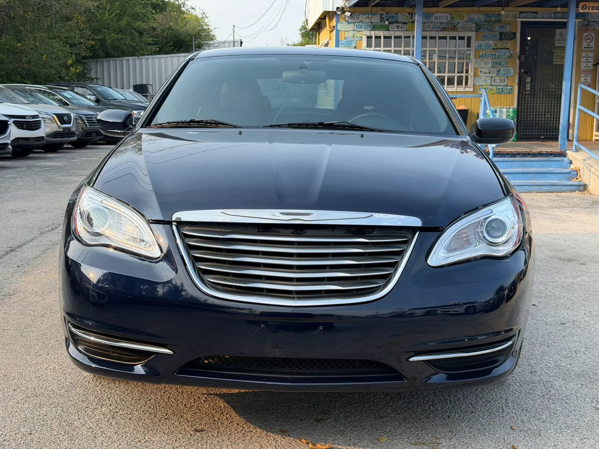 Used 2012 Chrysler 200 Touring FWD image 2