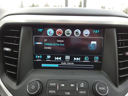 Used 2018 GMC Acadia SLE image 59