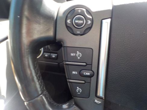 Used 2016 Land Rover LR4 HSE Silver Edition image 12