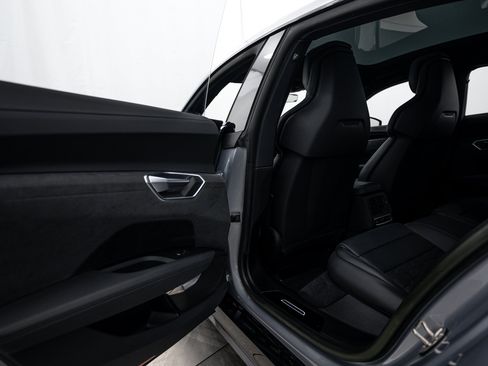 Used 2022 Audi e-tron GT Prestige w/ Prestige Package AWD/4WD image 19