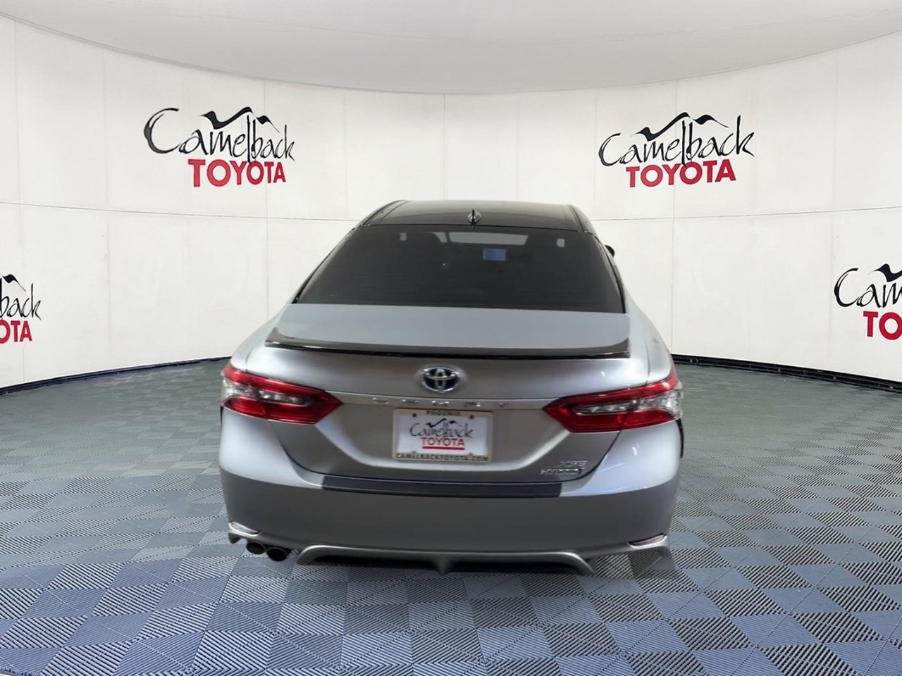 Used 2024 Toyota Camry XSE w/ Navigation Package FWD image 3