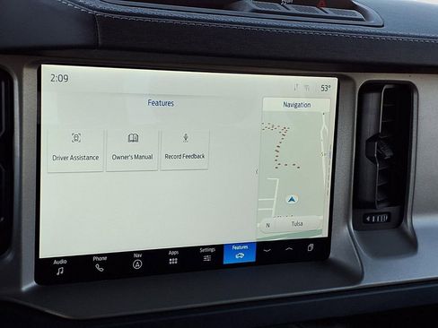 Used 2025 Ford Bronco Outer Banks image 12