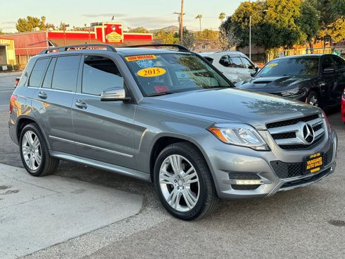 Used 2015 Mercedes-Benz GLK 350 2WD image 2