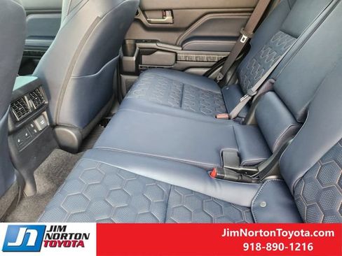 Used 2026 Toyota 4Runner Platinum AWD/4WD image 30