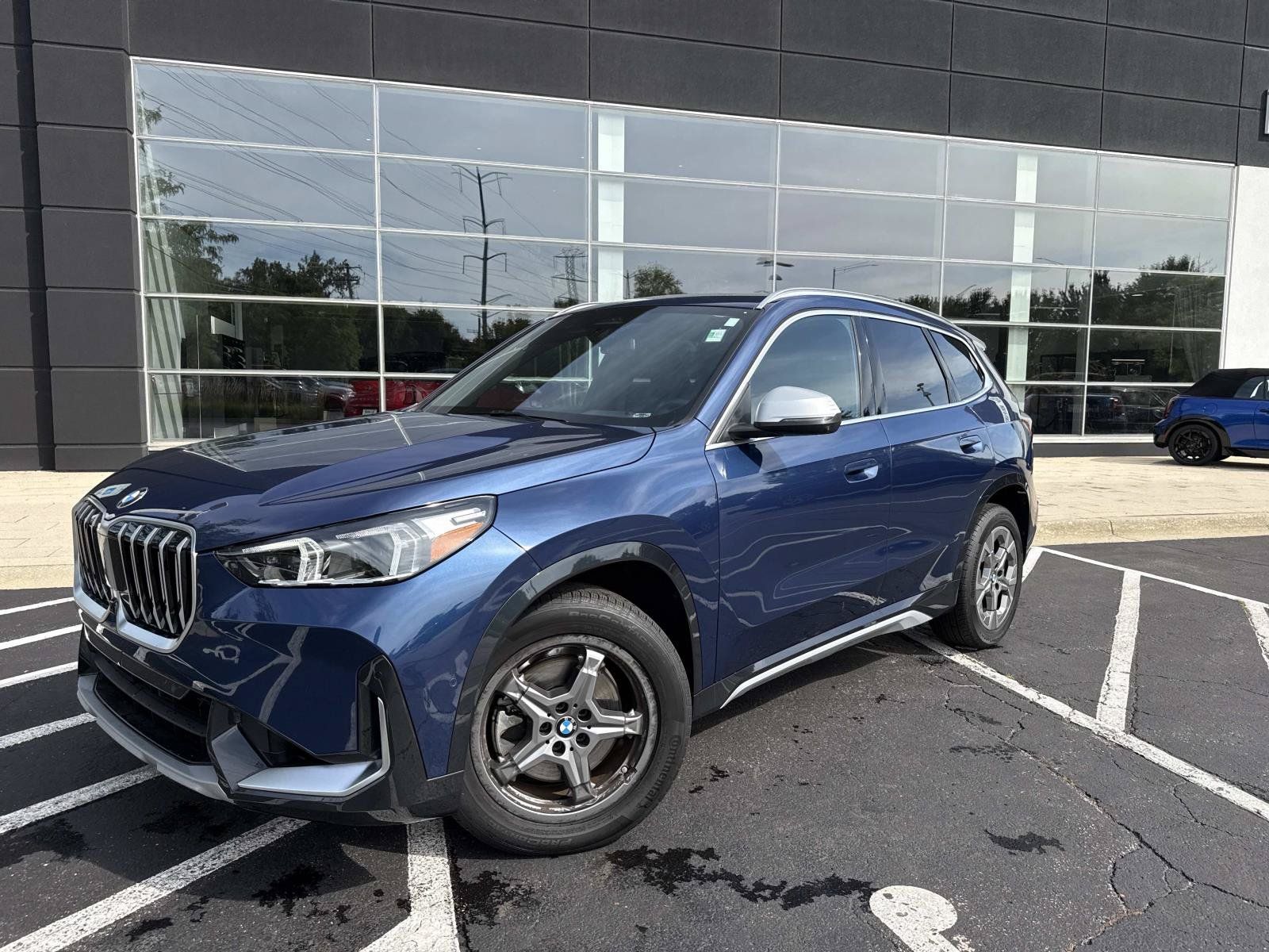 Used 2024 BMW X1 xDrive28i w/ Technology Package AWD/4WD image 1