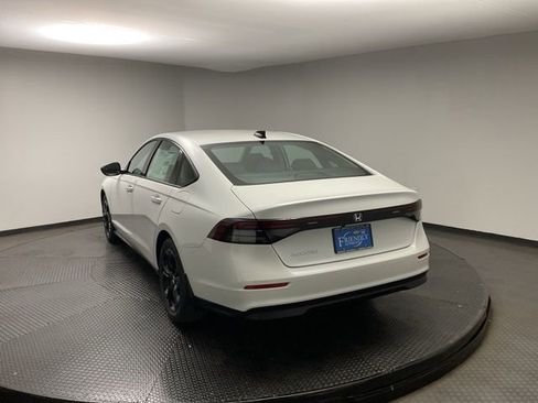 New 2025 Honda Accord SE image 5