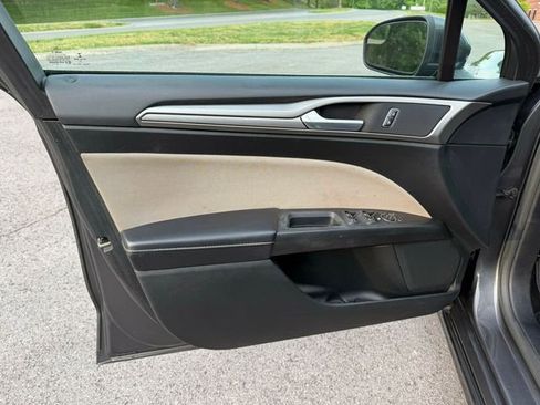 Used 2017 Ford Fusion S FWD image 19