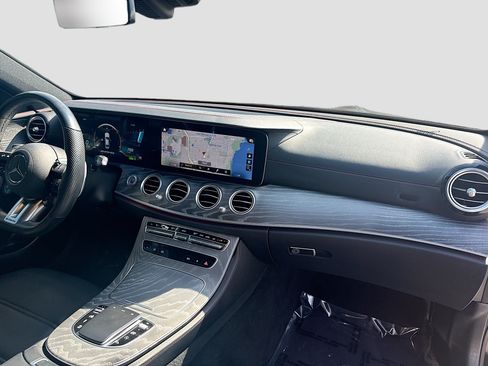 Used 2022 Mercedes-Benz E 53 AMG 4MATIC Sedan image 33