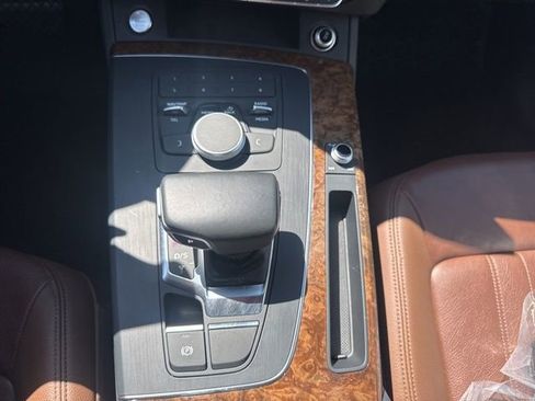 Used 2018 Audi Q5 2.0T Premium image 19