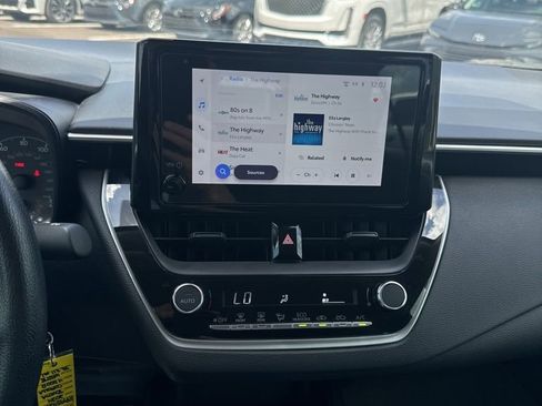 Used 2024 Toyota Corolla LE image 7