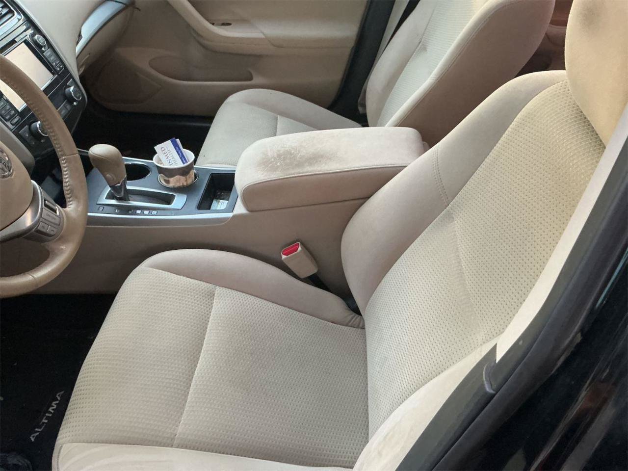 Used 2015 Nissan Altima 2.5 SV w/ Convenience Package FWD image 9