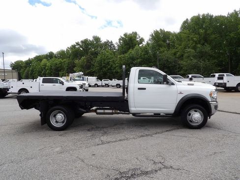 Used 2022 RAM 4500 Tradesman RWD image 9