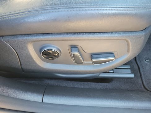 Used 2018 Genesis G80 3.8 w/ Option Group 02 image 9