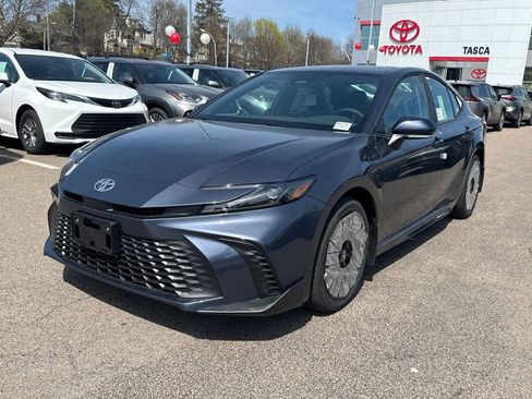 New 2026 Toyota Camry SE AWD/4WD image 6