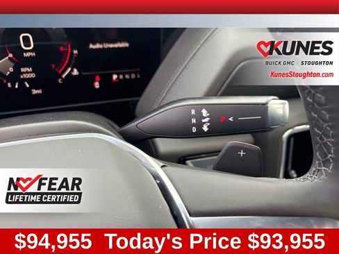 New 2026 GMC Yukon XL Denali image 32