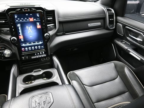 Used 2021 RAM 1500 Laramie image 37