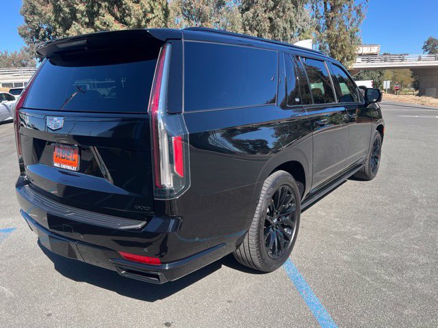 Used 2021 Cadillac Escalade ESV Sport w/ Driver Assist Tech Package AWD/4WD image 3