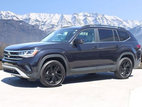 Used 2022 Volkswagen Atlas SE AWD/4WD image 2