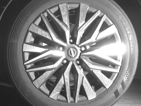 Used 2025 Nissan Altima 2.5 SV image 12