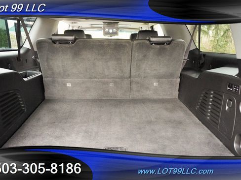 Used 2017 Chevrolet Suburban Premier image 18