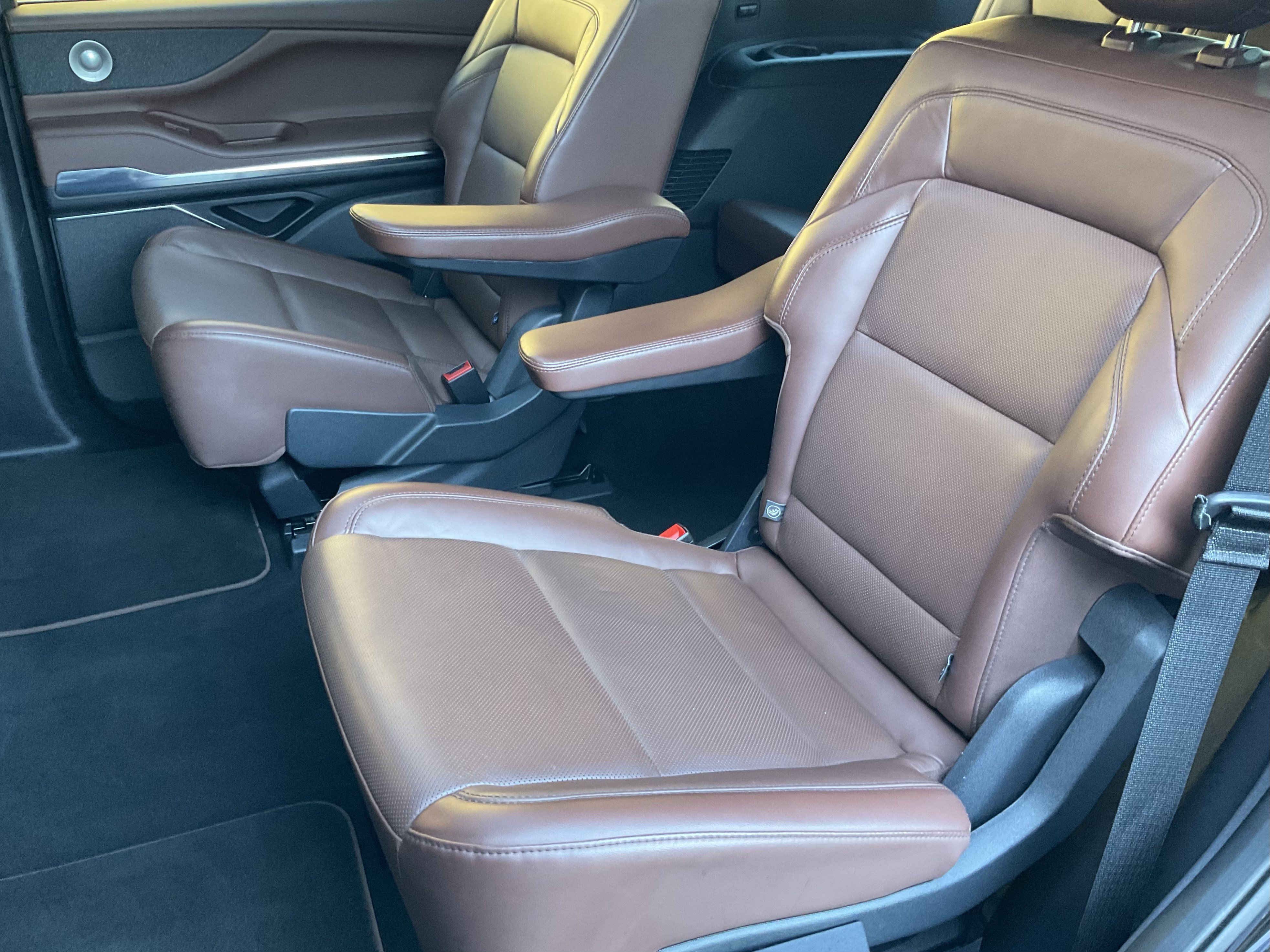 Used 2025 Lincoln Navigator Reserve AWD/4WD image 39