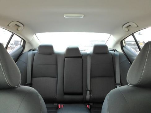 Used 2025 Nissan Altima 2.5 S FWD image 28