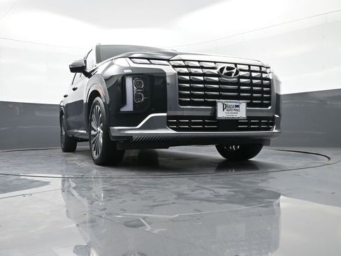 Used 2024 Hyundai Palisade Calligraphy image 30