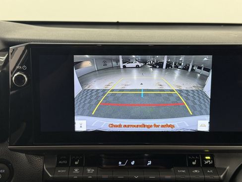 Used 2025 Toyota Camry XSE image 28