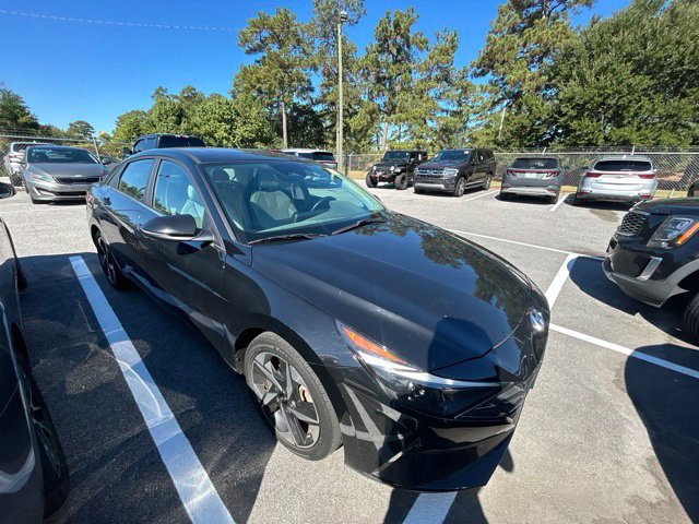 Used 2023 Hyundai Elantra Limited FWD image 1