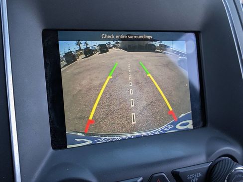 Used 2020 Dodge Durango SXT image 23