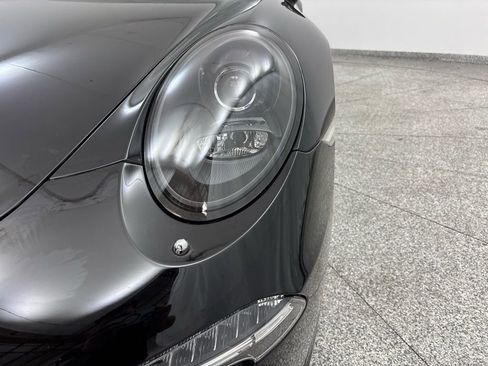 Used 2013 Porsche 911 Carrera 4S image 17