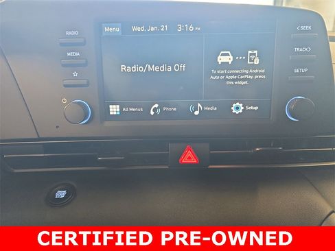 Certified 2025 Hyundai Elantra Sport image 22