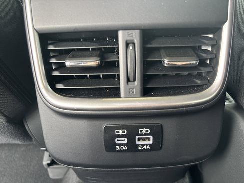 Used 2024 Subaru Outback Premium w/ Popular Package #1A image 15