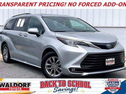 Used 2025 Toyota Sienna XLE