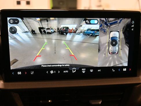 New 2026 Ford Explorer Platinum image 12