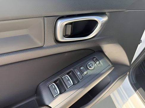 Used 2025 Honda Civic Sport image 10