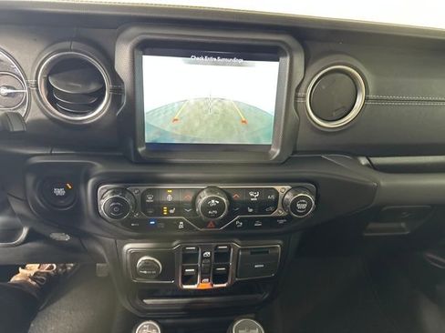 Used 2023 Jeep Wrangler Unlimited Sahara w/ Cold Weather Group image 22