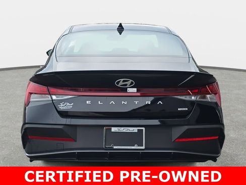 Used 2025 Hyundai Elantra SEL FWD image 6