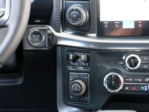 New 2025 Ford F150 Lariat w/ Equipment Group 502A High image 32