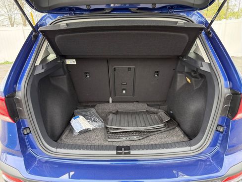 Used 2023 Volkswagen Taos SE FWD image 27