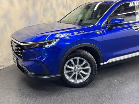 Used 2024 Honda CR-V EX image 2