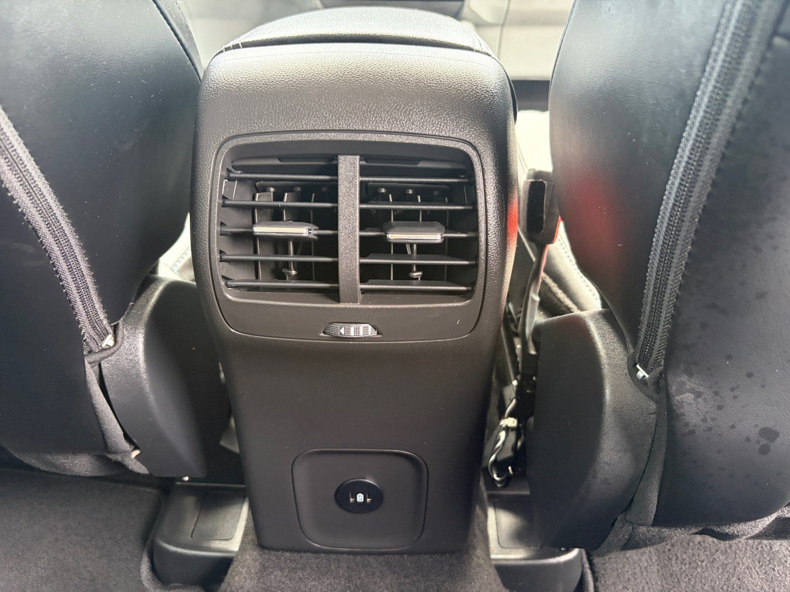 Certified 2025 Ford Escape SE FWD image 26